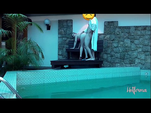 ❤️ Босс приглашает горничную в бассейн, но не устоял перед жарким ️❌ Порно видео на сайте mumsp.ru ❌❤